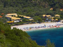 Rouda Bay Beach Hotel, hotel in Mikros Gialos