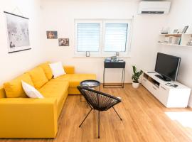 Apartment ALMA - to travel is to live, prabangusis viešbutis mieste Celė