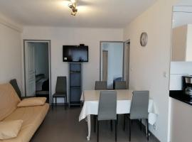 T3 à Saint cyprien plage (400m de la plage), hotel i Saint-Cyprien