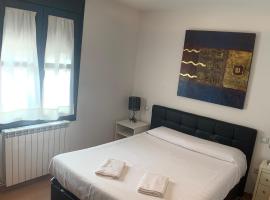 Segeda Apartamentos, Ferienunterkunft in Calatayud