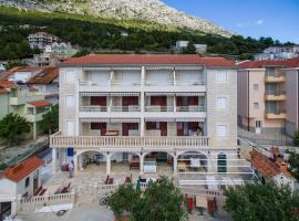 Apartments Tihomir Mušac, khách sạn ở Omiš