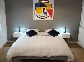 Appartement tout confort 2 chbres - 72m2 - avec terrasse et vue Pyrénées