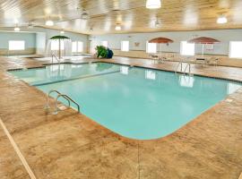 GuestHouse Inn & Suites Rochester, hotel near Mayo Clinic Rochester, Rochester