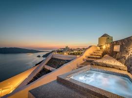 Enalion Suites, guest house in Oia