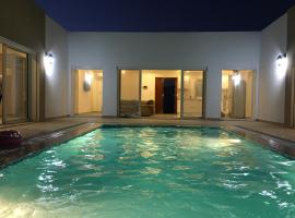 belle villa avec piscine 100% sans vis à vis, hotel con piscina en Midoun
