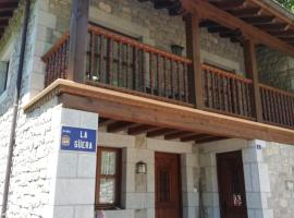 Vivienda vacacional La Güera - Casas de los Picos, hotel econômico em San Esteban