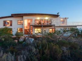 Lighthouse, loma-asunto kohteessa Brenton-on-Sea