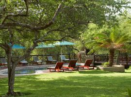 Grand Kruger Lodge and Spa, מלון במרלות' פארק