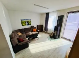 Großartige 3 Zimmer Ferienwohnung mit Kamin und Garten für 1-6 Personen