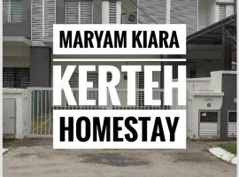Maryam kiara kerteh homestay – hotel z parkingiem w mieście Ladang