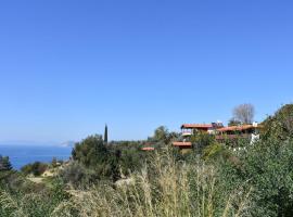 Casa Roja, hotel di Faralya