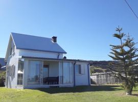 chalet volcan, cabin in La Plaine des Cafres