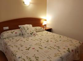 Hostal Mary, ubytování v soukromí v destinaci Lloret de Mar