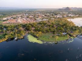 Kimberleyland Waterfront Holiday Park, hotel v destinaci Kununurra