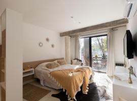 Cbmona Suites, apartamento em Villa Mercedes