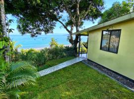 Pacheco Tours Beach Cabins, hotell i Drake