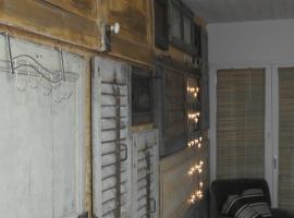 Gîte, Vintage Touch, מלון עם חניה בHannonville-sous-les-Côtes
