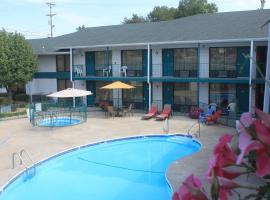 Ozark Valley Lodge, hotel i Branson