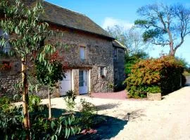 Maison 2 chambres avec espace extérieur privé et petit-déjeuner en supplément - fait-maison et produits locaux