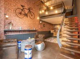 Loft industriel XXL 130m2 - Centre ville - Parking