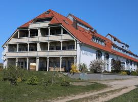 Der Landhof Sanddorn, מלון בStolpe