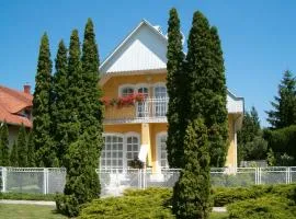 Holiday Home Thuja by Interhome