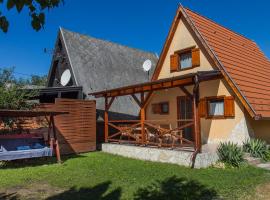 Chalet Kamilla by Interhome, hotel in Balatonmáriafürdő