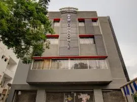 Hotel Maitrayee