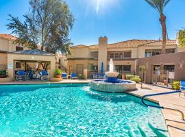 Sahuaro Condos, hotel near School of Architecture at Taliesin, Scottsdale