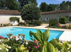 Le Logis de la Soloire, casa vacacional en Nercillac