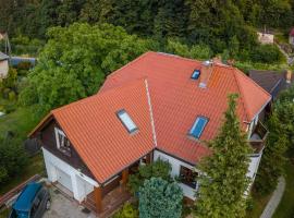 Pokoje Orle Gniazdo, habitación en casa particular en Jelenia Góra