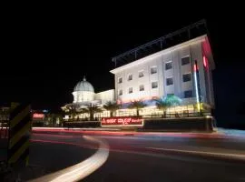 AARYA MANSION V One Hotel