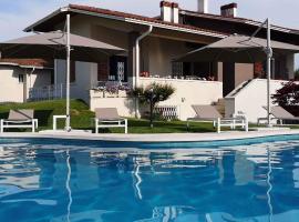 Holiday home in Lazise/Gardasee 39034, počitniška hiška v Laziseju