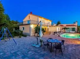 Holiday home in Jadranovo 33199