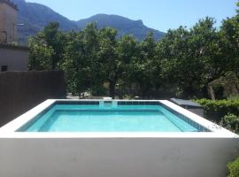 CALM HOUSE，索列爾的飯店