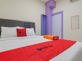 RedDoorz near Trans Studio Bandung 3, hotel em Batununggal, Bandung