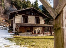 Holiday home in Molina, hotel u gradu 'Lenzumo di Concei'