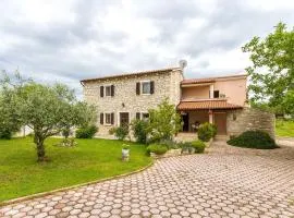 Casa Percan