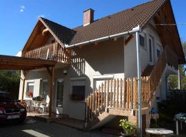 Apartment in Balatonmariafürdo 19297, hotel in Hegy