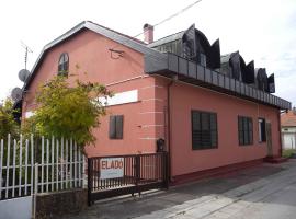 Apartment in Balatonmariafürdo 19285, hotel in Hegy