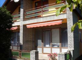 Holiday home in Balatonmariafürdo 19321, hotel with parking in Balatonmáriafürdő