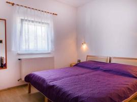 Apartment in Pula/Istrien 11168، مكان عطلات للإيجار في Veli Vrh