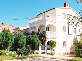 Holiday home in Muntic/Istrien 10956、Muntićのホテル