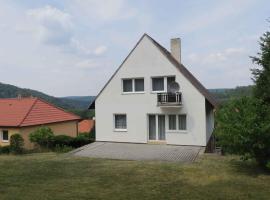 Holiday home in Krivoklat 1156, готель у місті Кршивоклат