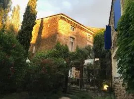 Les Aiguières en Provence