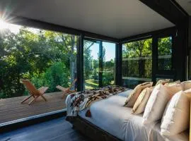 Castlemaine Gardens Luxury Glamtainer
