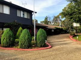 Cottonwood Lodge, motel i Berridale