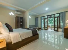 Vaneka Garden House