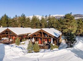 100m lift, 2 min swim - Large family cabin، فندق في فرادال