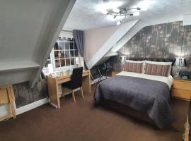Beechwood Guest House: South Shields şehrinde bir otel